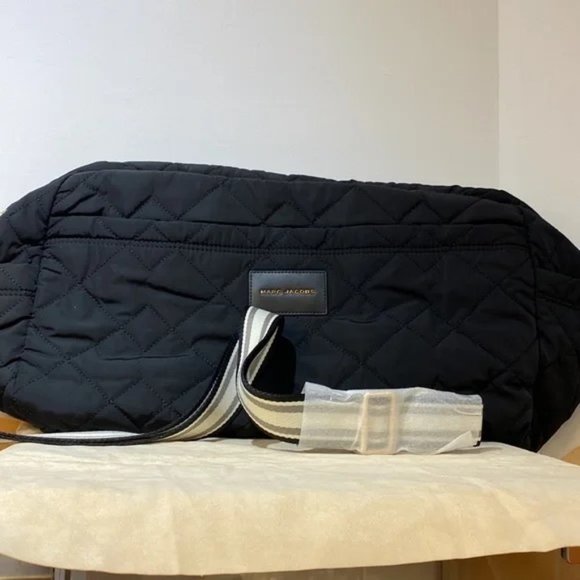 Marc Jacobs Large Weekender BLACK Bag - Picture 2 of 5